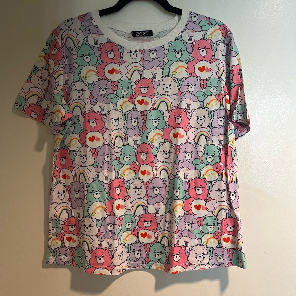 Playful Care Bears Print Short Sleeve Tee size M